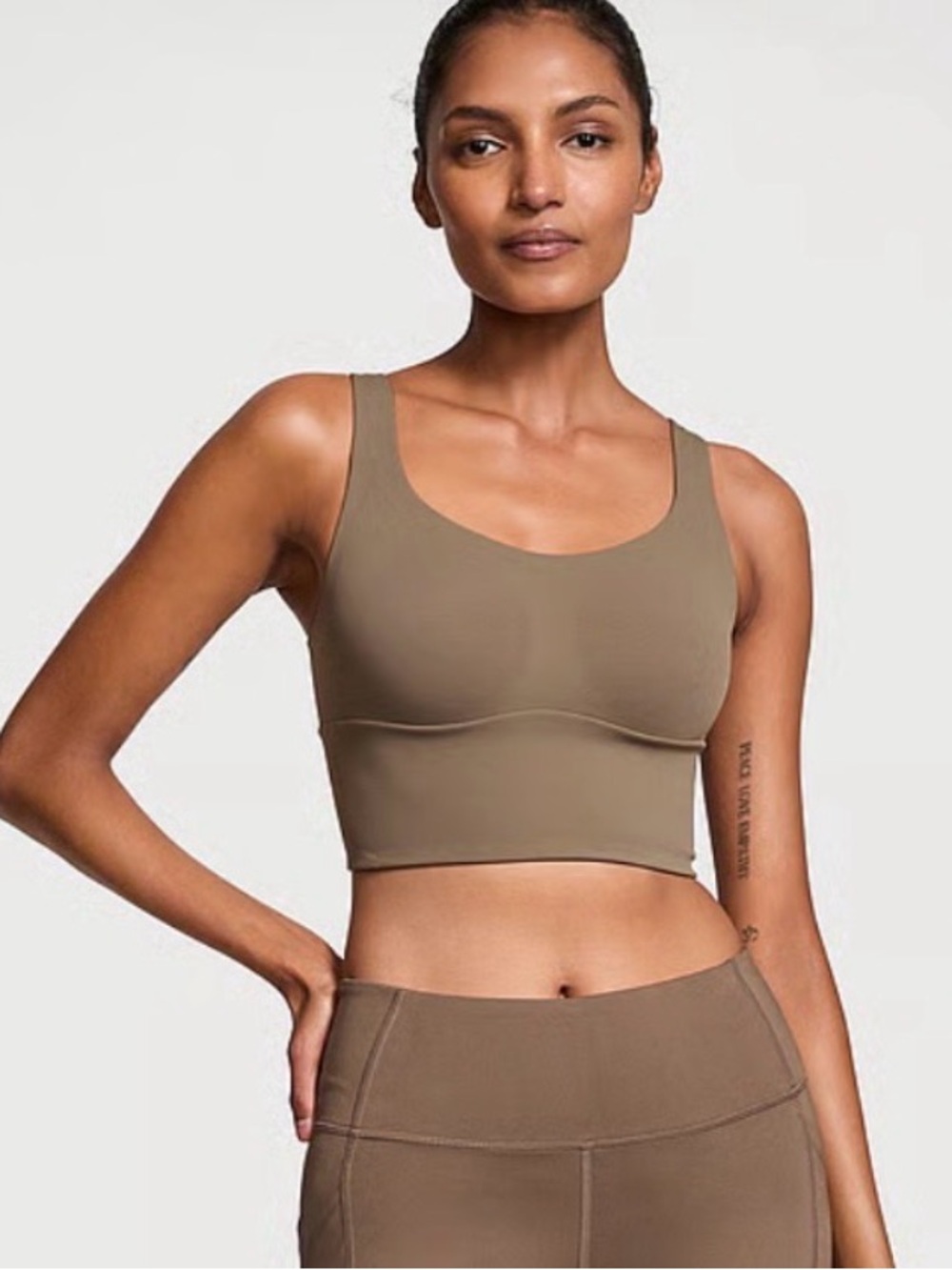 Victoria’s Secret Cross-Back Mesh Sports Bra light support M, New with tags